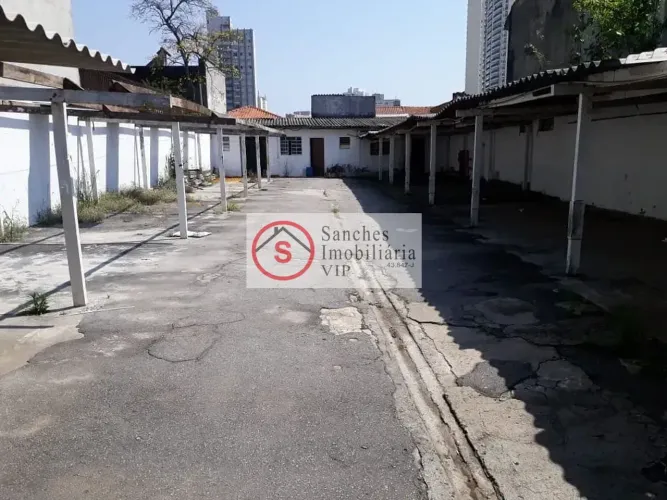 Terreno para Venda ou Locação no Cambuci, 12,85m de Frente e 484m2 de área total. Próprio 