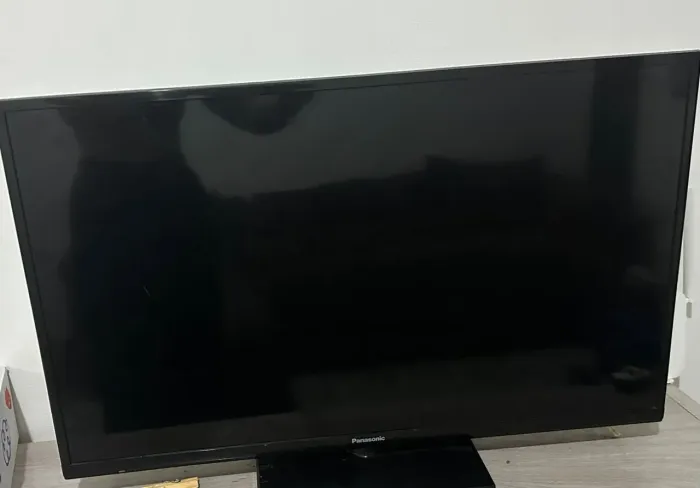 Televisão Panasonic 32 polegadas.