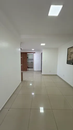 Alugo apartamento no Edifício Wave Residence 