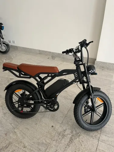 Bicicleta elétrica V20