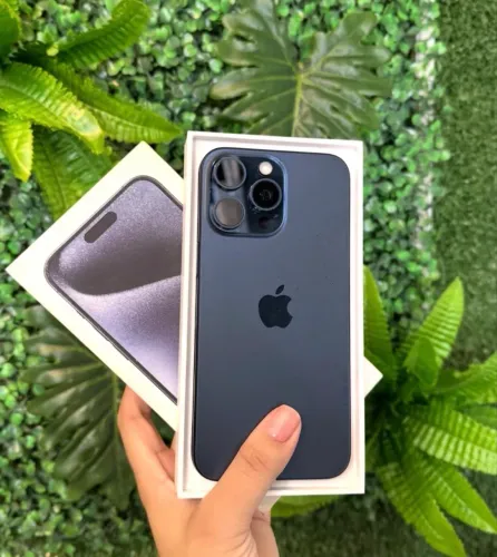 iPhone 15 pro Max azul 256 Gb 6 meses garantia