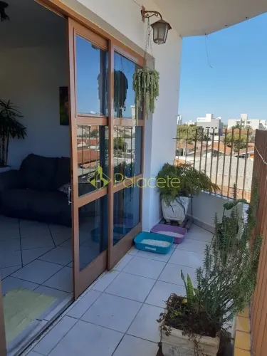 Apartamento à venda, Parque São Benedito, Pindamonhangaba, SP