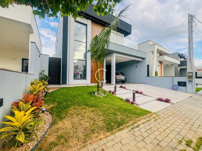 Sobrado com 3 dormitórios à venda, 167 m² por R$ 1.390.000,00 - Condomínio Malibu - Caçapa