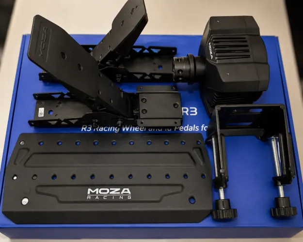 Direct Drive Moza R3 bundle PC