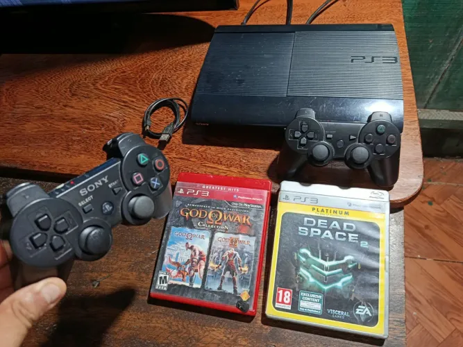 Ps3 destravado com 2 controles e 58 jogos aceito cartão