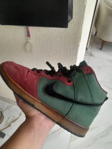 Dunk SB high Goofy num 43