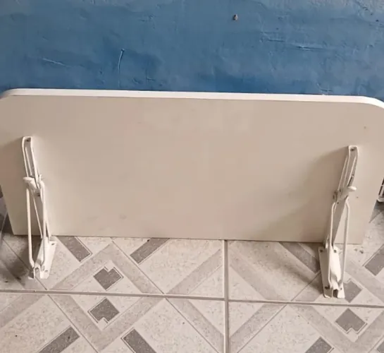 Mesa de cozinha pequena