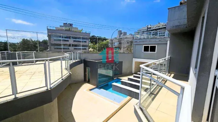 Recreio dos Bandeirantes | Casa de Condomínio 6 quartos, sendo 4 suites
