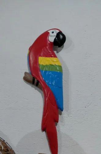 Enfeite de parede arara