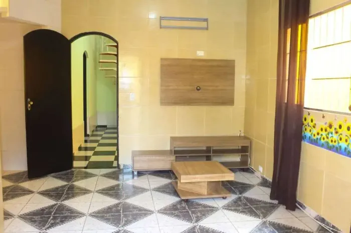 CASA / SOBRADO + 2 KITNETS - 3 dorms / 1 suite + 2 aptos independentes - JARDIM MIRANDA CE