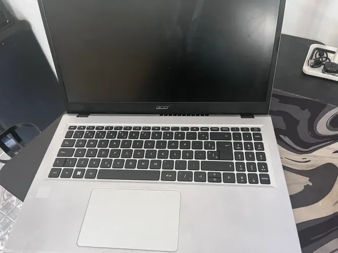 Vendo notebook Acer Aspire 3