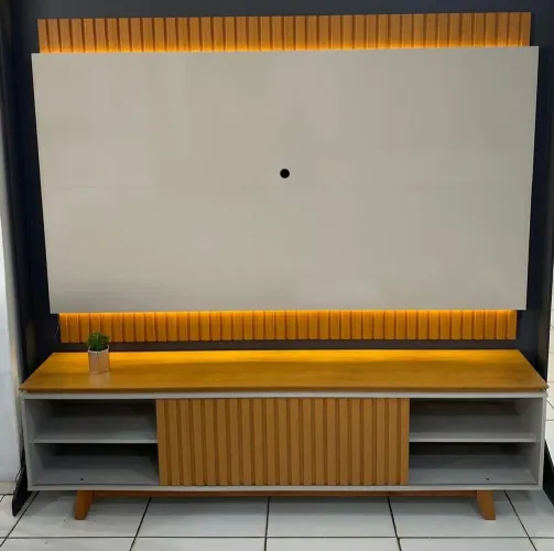 Rack ripado para tv 65 polegadas, zerado.
