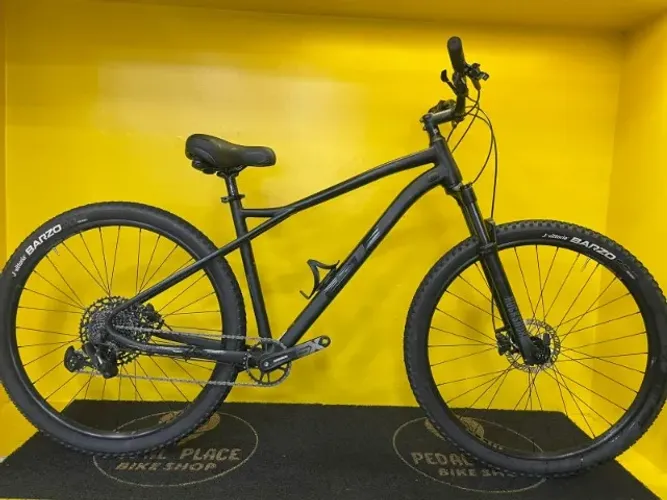 Bicicleta GT Avalanche tam 19 - Grupo 12v Sram - rock shox recon