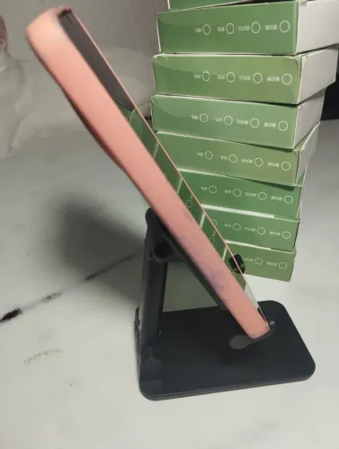 Suporte de mesa para celular e tablet ajustável e dobrável
