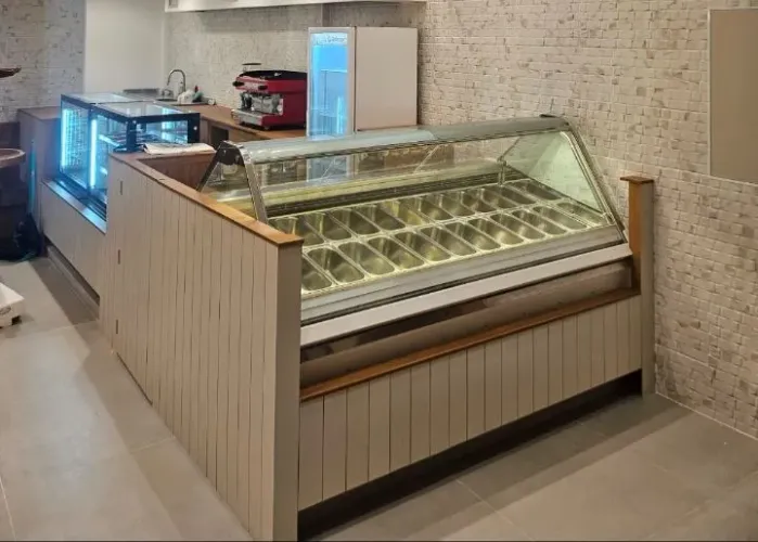 Vitrine orion italiana 24 cubas