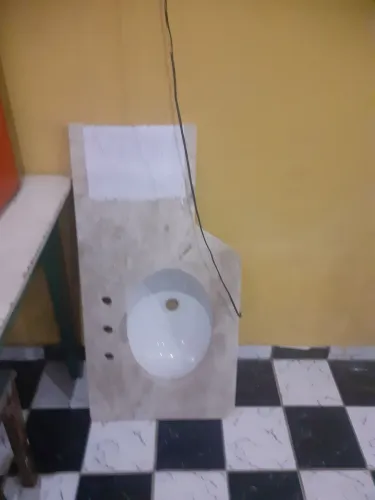 1 pia de lavatório de granito