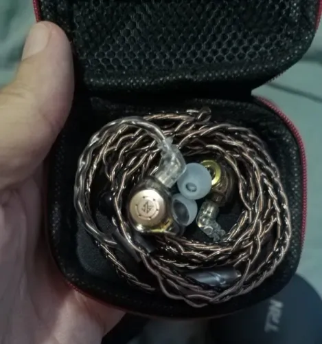 Fones de ouvido IEM KZ, QKZ, Celest, TRN, SGOR