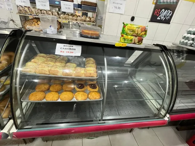 Balcão seco não e refrigerado 