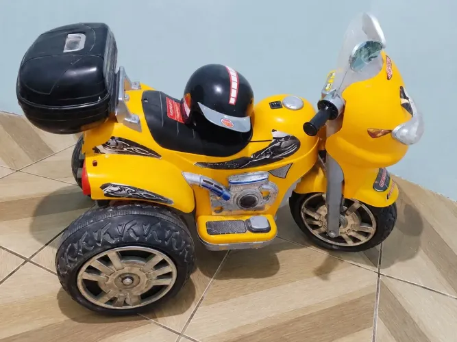 Moto elétrica infantil 12v