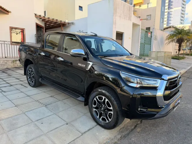 Toyota Hilux CD SRX 4X4 2.8 TDI 16V Diesel Aut. 2022
