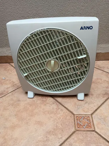 Circulador Arno 30 cm