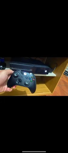 xbox one 1TB de memória mais 6 jogos midia fisica