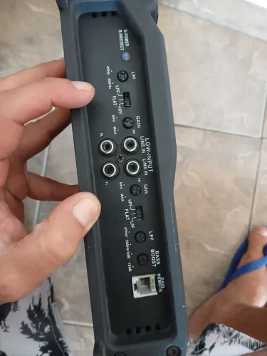SOM AUTOMOTIVO CAIXA TRIO MAIS DOIS MODULOS