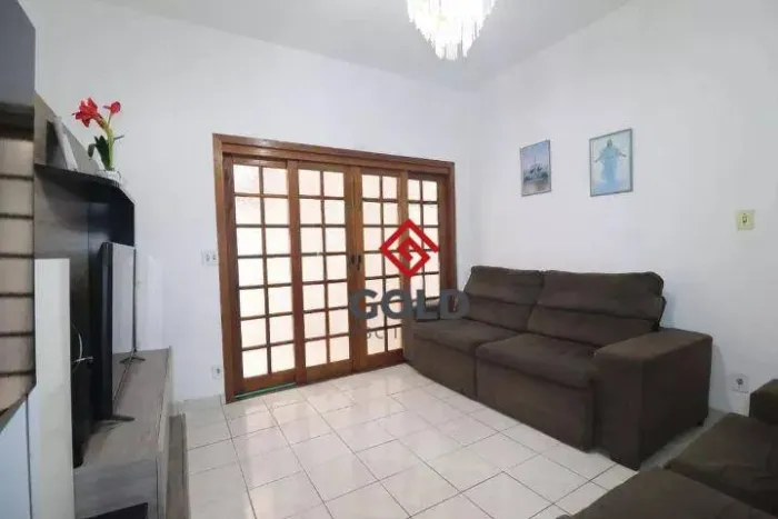 Casa com 3 dormitórios para alugar, 100 m² por R$ 2.812,00/mês - Vila Eldízia - Santo Andr