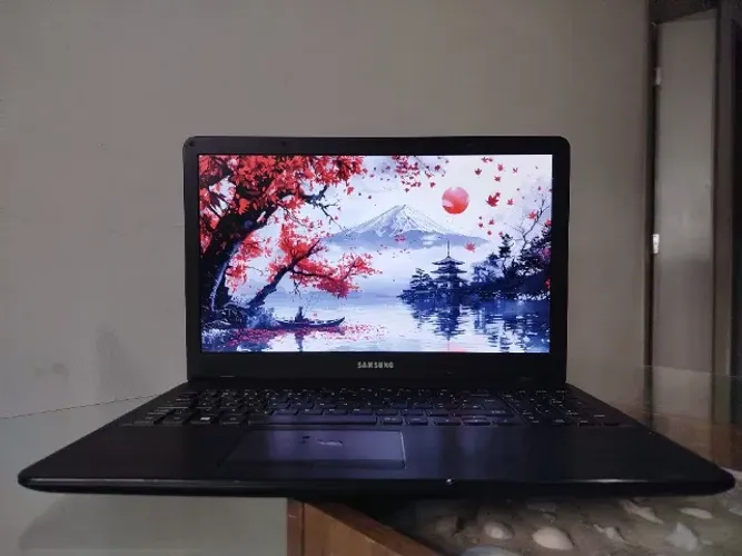 Notebook Samsung i3 + SSD 240 GB | Windows 10 com Office  | 4GB RAM