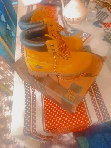 Bota albarus hip Hop na caixa .