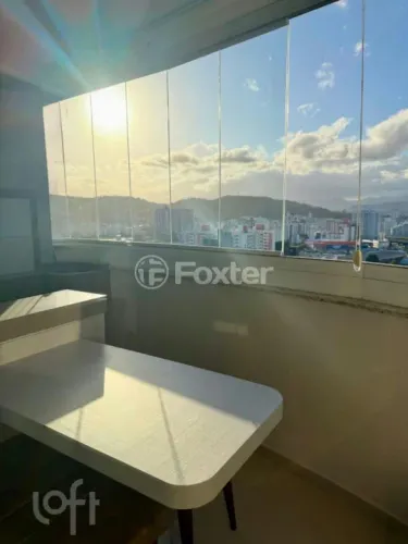 Apartamento à venda Rua Santo Antônio, Barreiros - São José