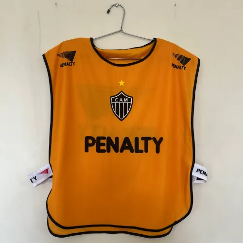 colete do atlético-mg - oficial de treino - penalty - anos 90 - tamanho g - ótimo estado