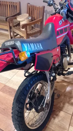 Vende-se yamaha 1986