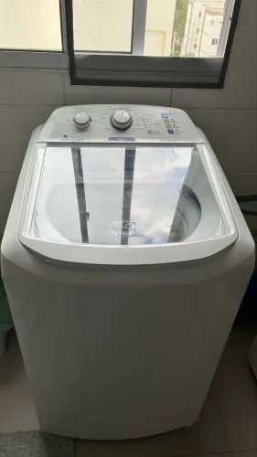 Máquina de lavar roupas Electrolux