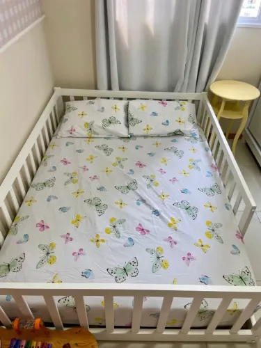 Cama montessoriana 