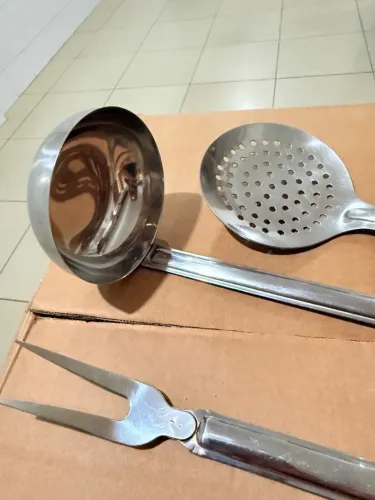 Kit Utensílios Inox Profissional | Concha, Escumadeira e Garfo