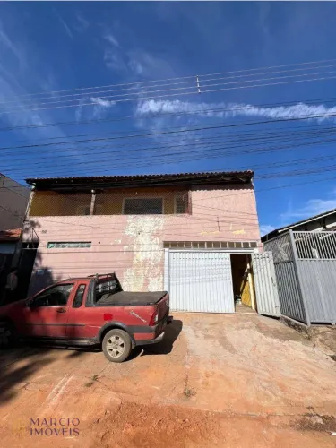 Apartamento com 3 dormitórios para alugar por R$ 2.200,00/mês - Setor Residencial Oeste -