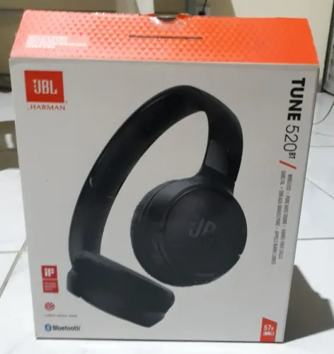 Fone JBL Tune 520 Bluetooth Preto