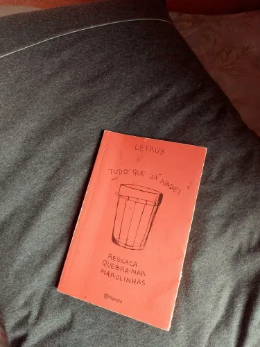 Tudo que ja nadei- Livro de Poesia
