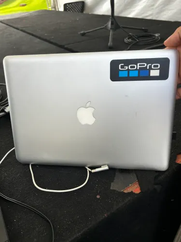 Vendo um MacBook Somente Venda.