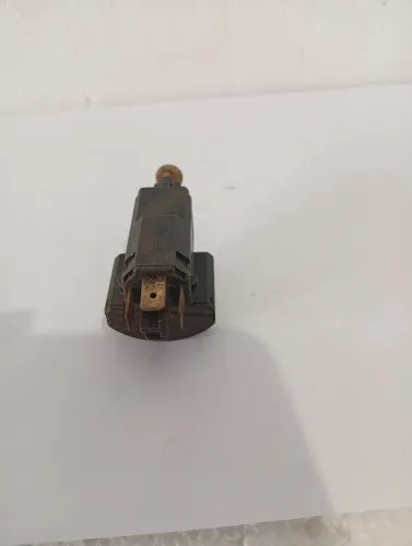 Interruptor luz de freio Chevrolet