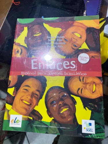 Enlaces - Español para jóvenes brasileños