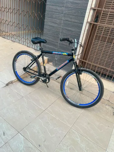 Vendo bicicleta aro 26 tudo novo 