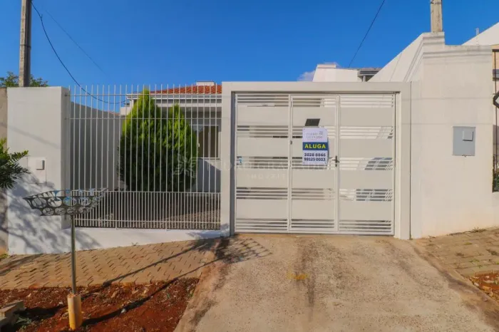 Casa 03 Dormitórios - Jardim Alzira