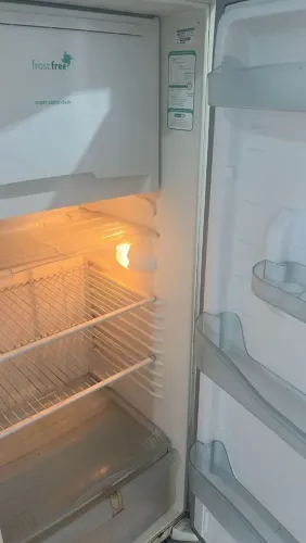 Cônsul facility frost free <br><br>900 reais <br>Acompanha garantia 60 dias