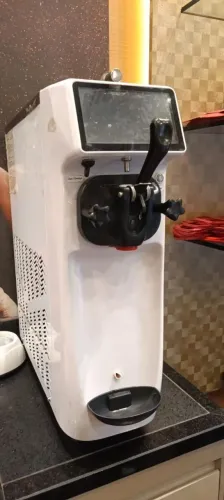 Máquina de Sorvete Soft Profissional Elgin Gelatta 
