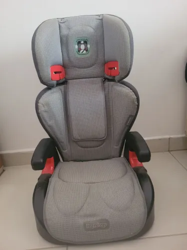 Acento para carro marca peg-perego