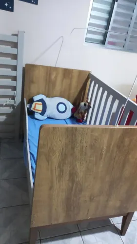 Berço com colchão,virar mini cama. Usado