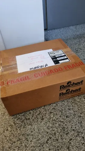 Refrator luxvision , cilindro ate 6 , cor gelo, com 1 ano de uso,na caixa.