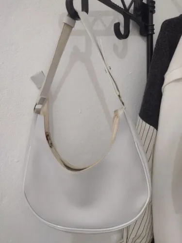 Bolsa branca minimalista